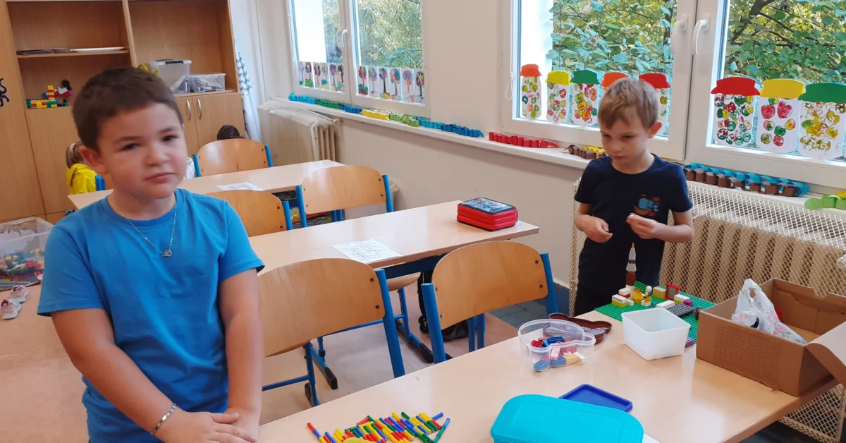 Učíme se, hrajeme si, tvoříme, montujeme…